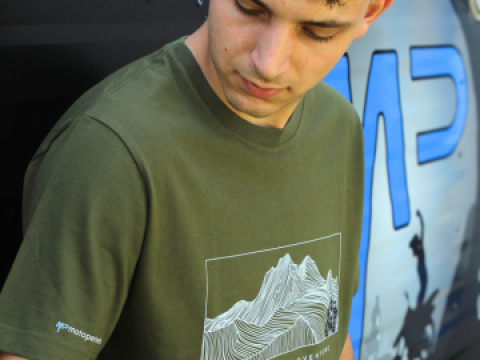 Remera Montaña